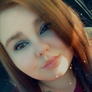 Meet your Posher, Kayline